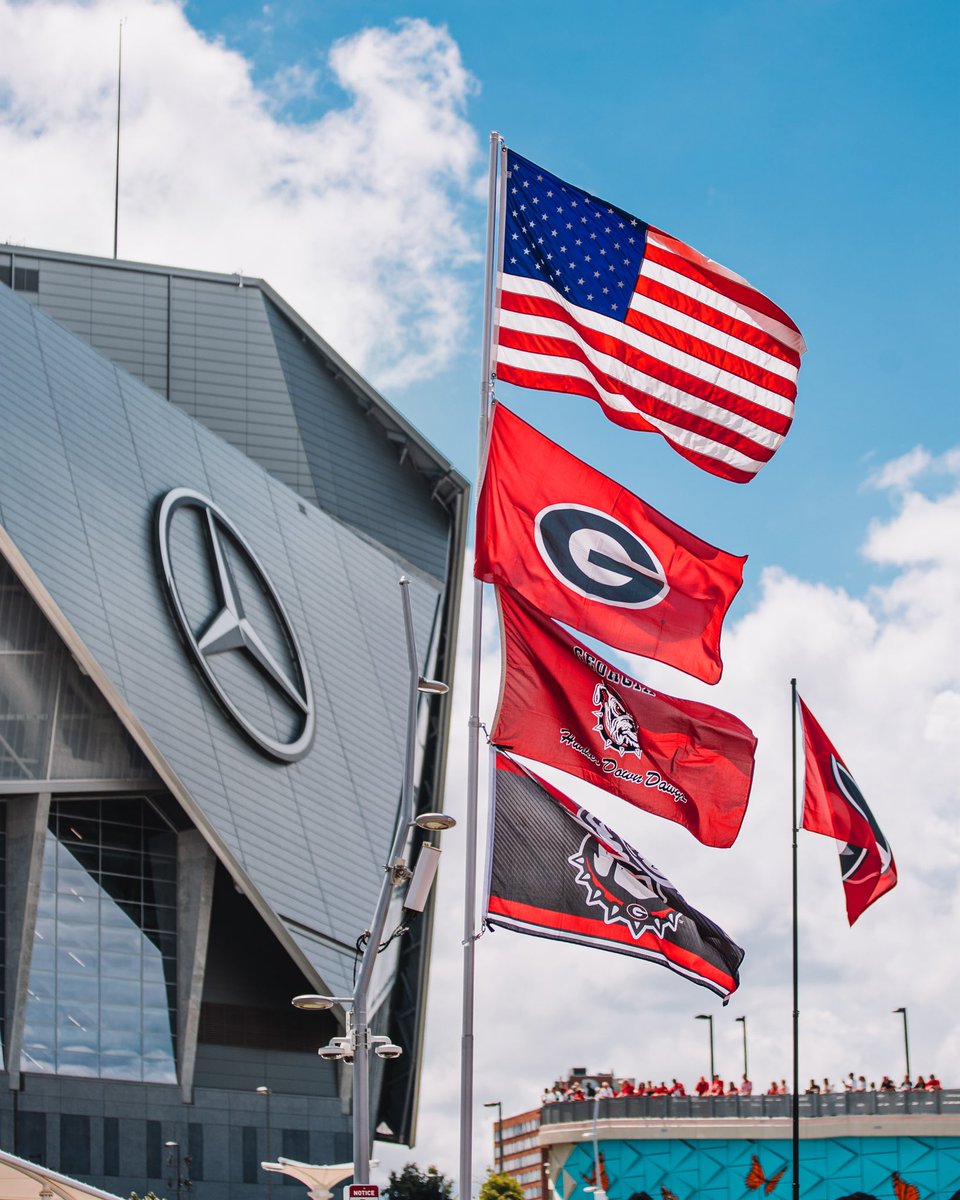 GeorgiaFootball's tweet image. 50 days 'til we kick it off in the Benz!

#GoDawgs