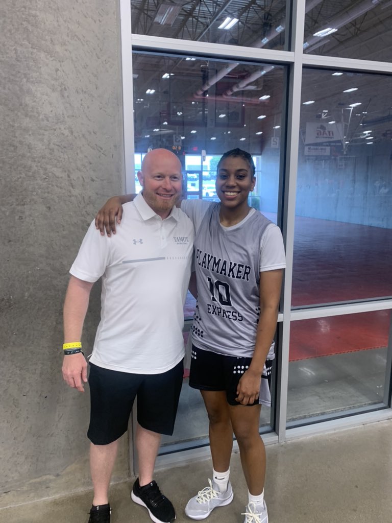 Mackenzie Lovett tweet media