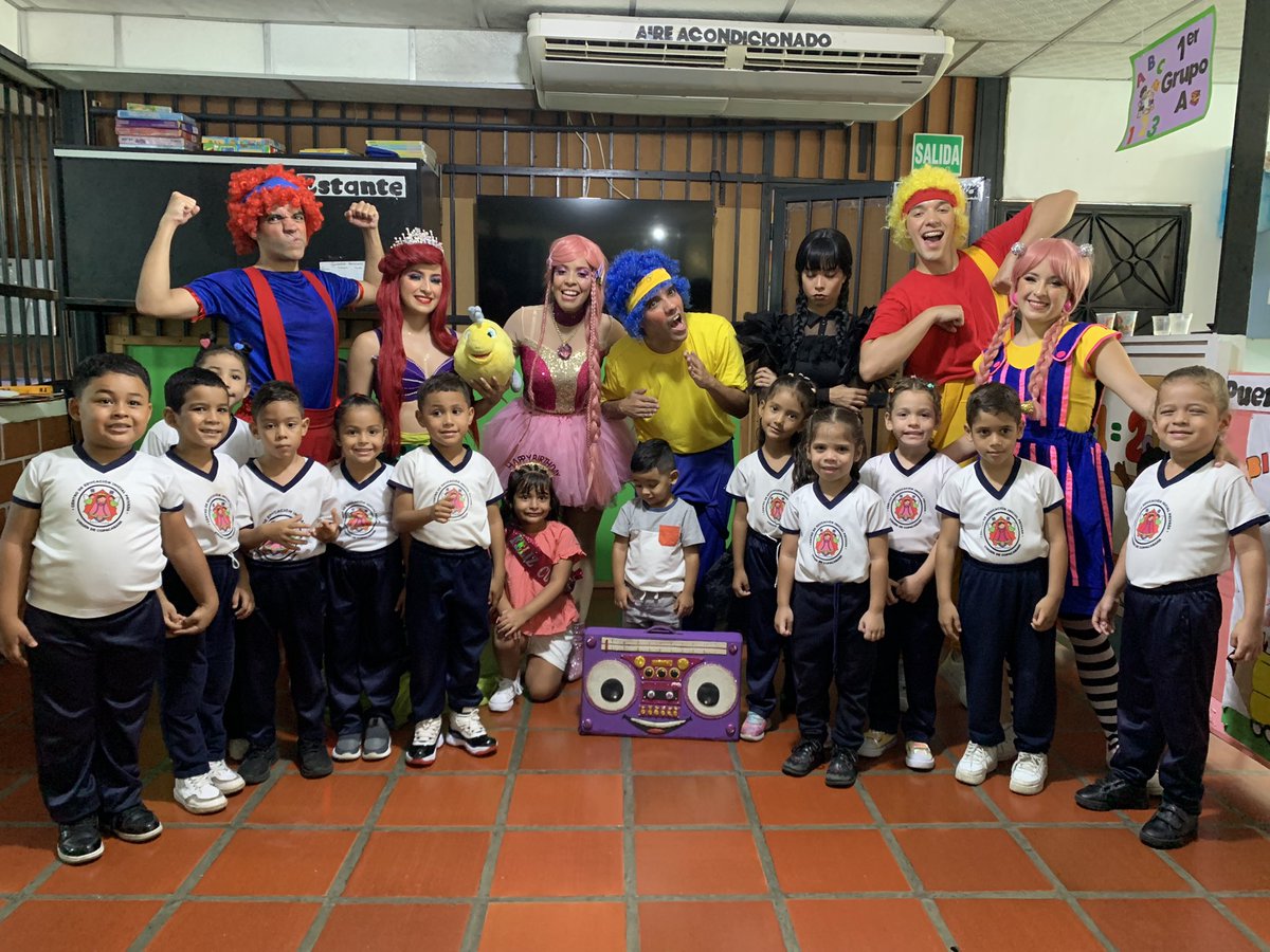vcopacabana's tweet photo. CDCE Municipio Plaza red territorial #04 Trapichito hoy 04/07/2024 en las instalaciones del C.E.I.P. “Virgen de Copacabana” Celebrando el Fin de Año Escolar. https://t.co/lG0PWdzSOd
