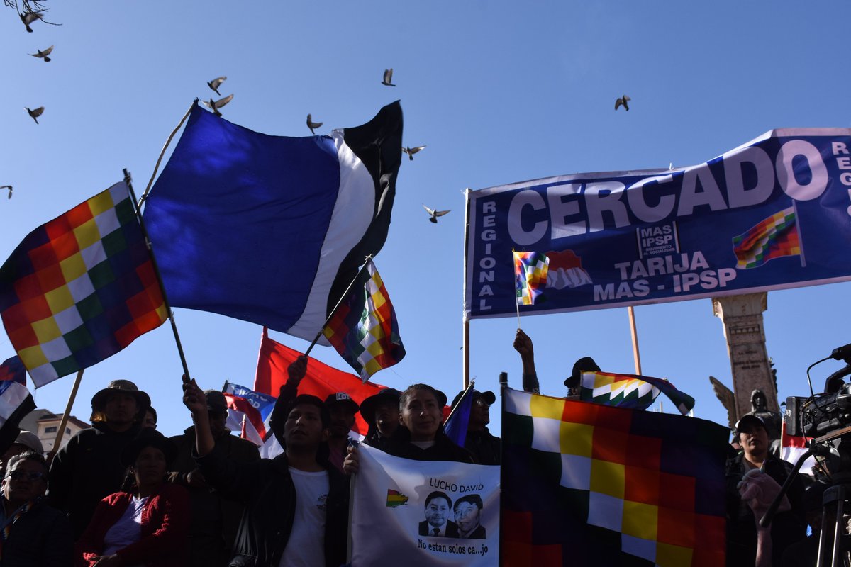 CGP_Bolivia's tweet photo. 🔥 "La derecha y el fascismo intentaron ocultar sus verdaderas intenciones", pero el pueblo es sabio y salió a las calles. Hoy, más unidos que nunca, demostramos al mundo que la democracia en Bolivia no se toca. 🇧🇴 https://t.co/w1Re4TYz7b