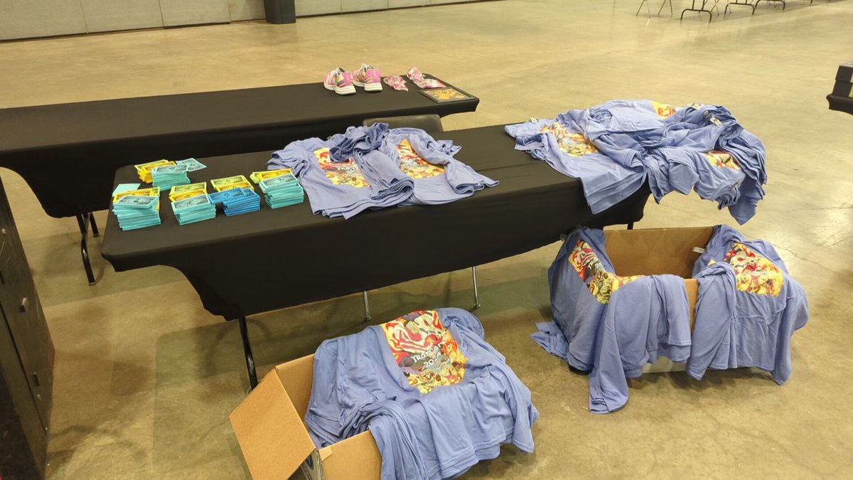 Trotcon_info's tweet photo. Come get your this year's @TrotCon t-shirt $25 a piece right now! 

We have all sizes except large, while supplies last https://t.co/Vi6OlO6OvO