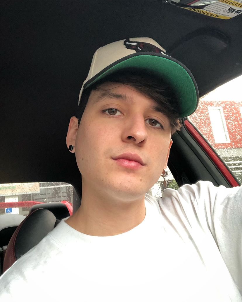 💇🏻‍♂️😎...<a href="/christophervele/">Christopher Velez 🔺</a>