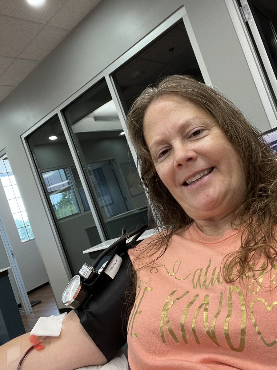 kellymabramson's tweet photo. Kindness selfie - donating blood 🩸 to help others!  #TWEHOWL ⁦@TWEHowl⁩ https://t.co/zbGAbphaYF