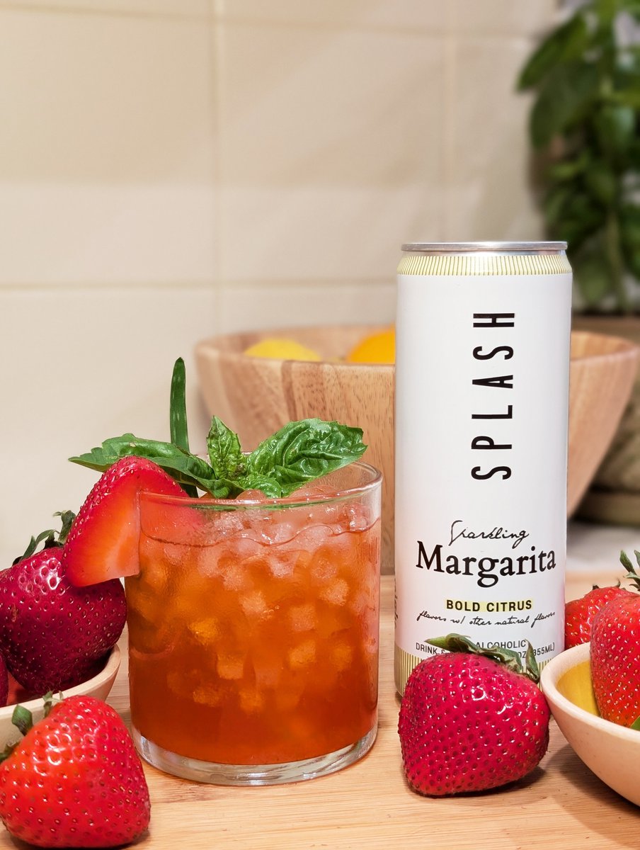 SplashMixers's tweet image. Featuring a delicious strawberry margarita today to help you start off your weekend!

splashmixers.com/blogs/news/rec…

#splash #liftyourspirits #margarita #strawberry #cocktails #mocktails #drinks #recipes #entertaining #easycocktails #easyrecipes #summer