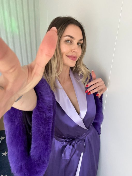 Hi there 😈  Sydney Thursday 18th July   0424 991 886 Bookings essential 😈 https://t.co/i9rj6rzOnp