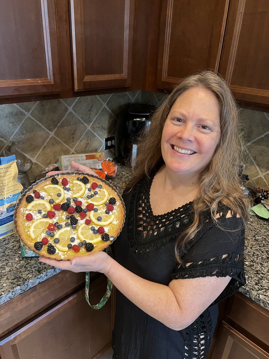 kellymabramson's tweet photo. Baking selfie - a hobby of mine I don’t do often enough!  Yummy lemon tart for a family get-together!  #TWEHOWL ⁦@TWEHowl⁩ https://t.co/aCLXI57MkF