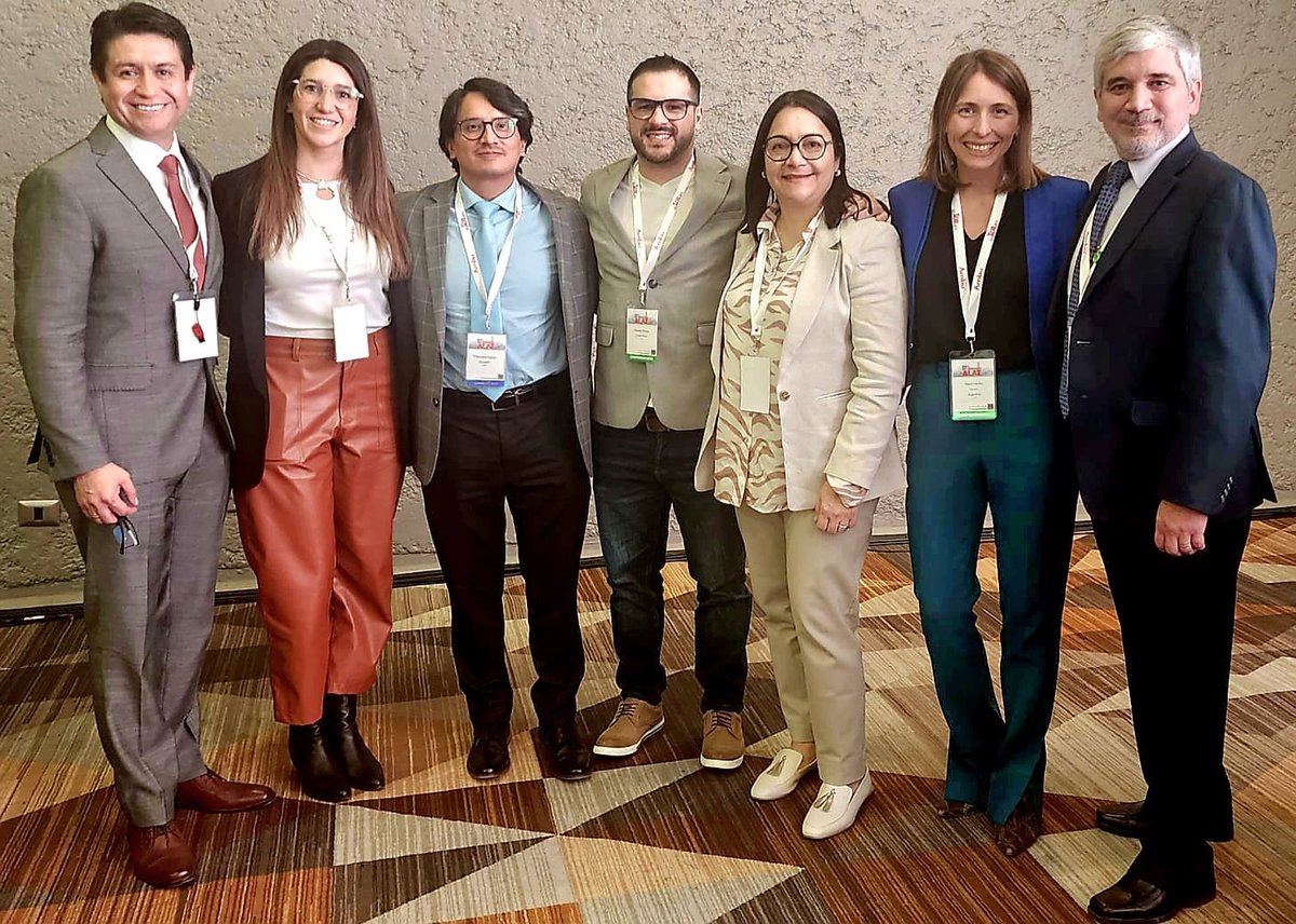 Qué gran equipo! 🙌🏻
Algunos de los integrantes del departamento de imágenes de <a href="/ALATorax/">ALAT</a> en el 17° congreso latinoamericano de tórax ✅ 
Agradecida por la oportunidad de compartir con tan grandes colegas y seguir aprendiendo juntos 💯
