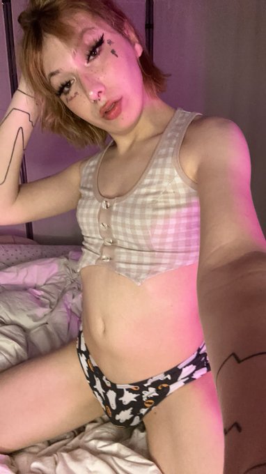 finish down my throat please? https://t.co/d1spUY3H89