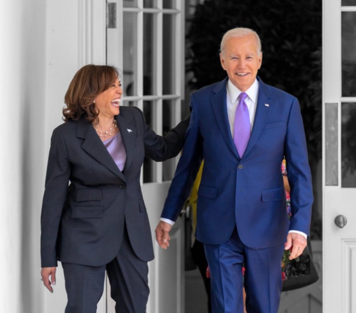 maudi63's tweet photo. @atrupar #HumanityIsAtStake
#WeBackBidenHarris ๐บ๐ธ๐บ๐ธ๐บ๐ธ https://t.co/9EhdFJmArS