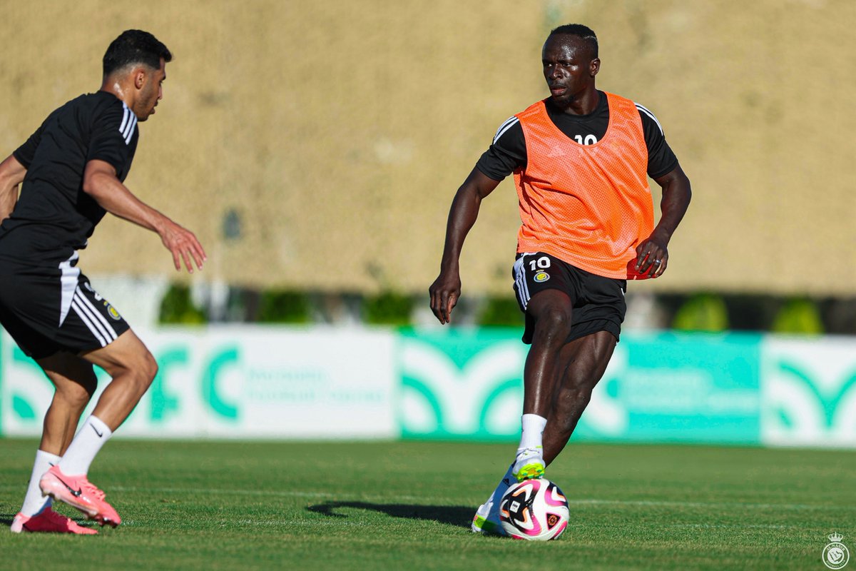 التوجيهات لا تتوقـف 🗣️
والتطبيق على أكمل وجه 💪
#النصر_في_البرتغال 🇵🇹