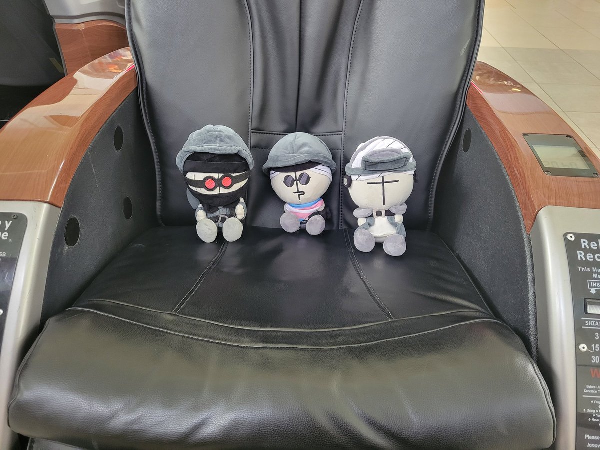 Sanmos plushies in the wild!!! tweet media