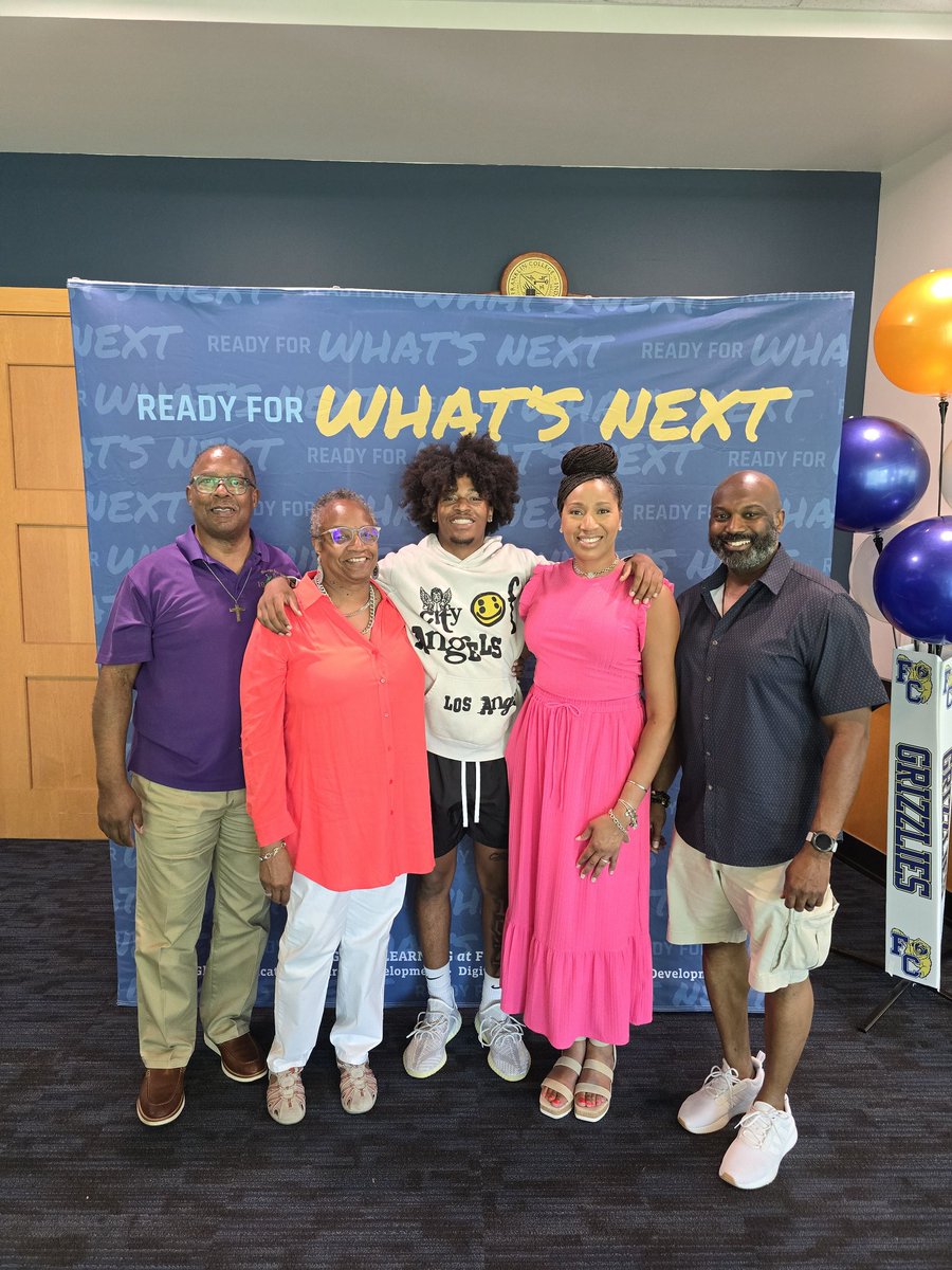 Esther Woodson (@estherwoodson15) on Twitter photo Orientation <a href="/FranklinCollege/">Franklin College</a>!
He's ready for the 📚 🧪🔬 and the 🏀!
<a href="/FCGrizAthletics/">Franklin Grizzlies</a>
<a href="/FCGrizHoops/">Franklin College MBB</a>
<a href="/JHarrington_4/">Justin Harrington</a>
<a href="/Kwoodson06/">K Double U 06</a>
<a href="/_coach_ham_/">Chris Hamilton</a>
<a href="/coachCarlisle1/">Emillie Carlisle | OW CM</a> Orientation <a href="/FranklinCollege/">Franklin College</a>!
He's ready for the 📚 🧪🔬 and the 🏀!
<a href="/FCGrizAthletics/">Franklin Grizzlies</a>
<a href="/FCGrizHoops/">Franklin College MBB</a>
<a href="/JHarrington_4/">Justin Harrington</a>
<a href="/Kwoodson06/">K Double U 06</a>
<a href="/_coach_ham_/">Chris Hamilton</a>
<a href="/coachCarlisle1/">Emillie Carlisle | OW CM</a>