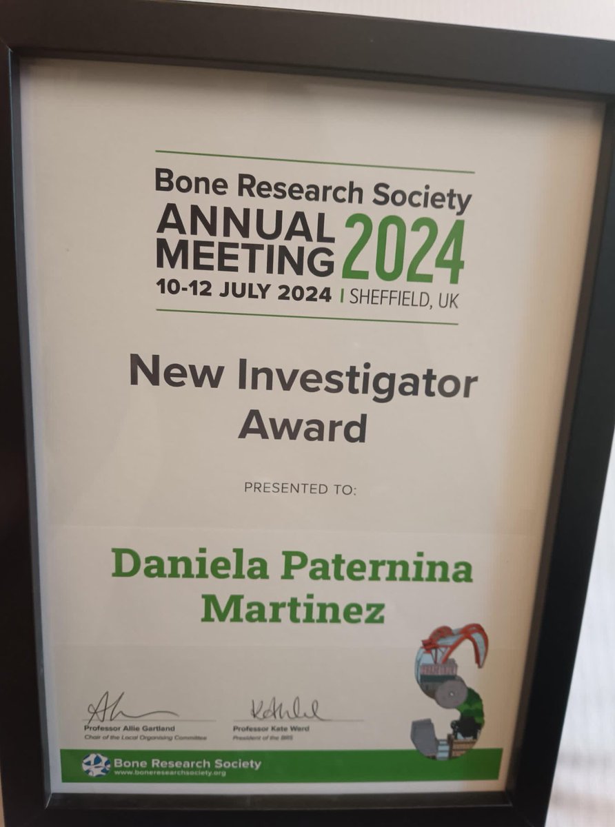 Daniela (@danielapm08) on Twitter photo Thrilled to have received a <a href="/BoneResearchSoc/">BRS</a> NI award for submitting one of the top-scoring abstracts on my <a href="/chiefchemopony/">Willberry Wonder Pony</a> funded PhD in OS metastasis. Big thank you to <a href="/roberts_helen1/">Dr Helen Roberts</a> <a href="/DrScottJRoberts/">Dr Scott Roberts</a> <a href="/MiddlesexUni/">Middlesex University</a> #KickingCancersButt Thrilled to have received a <a href="/BoneResearchSoc/">BRS</a> NI award for submitting one of the top-scoring abstracts on my <a href="/chiefchemopony/">Willberry Wonder Pony</a> funded PhD in OS metastasis. Big thank you to <a href="/roberts_helen1/">Dr Helen Roberts</a> <a href="/DrScottJRoberts/">Dr Scott Roberts</a> <a href="/MiddlesexUni/">Middlesex University</a> #KickingCancersButt