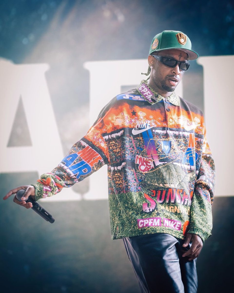 SwiftSoleiOS's tweet image. 21 Savage debuts the upcoming CPFM x Nike collaboration👀