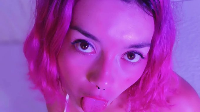 Alguna parejita que quisiera compartir con Nosotros. ??? https://t.co/g0LokO9SFH