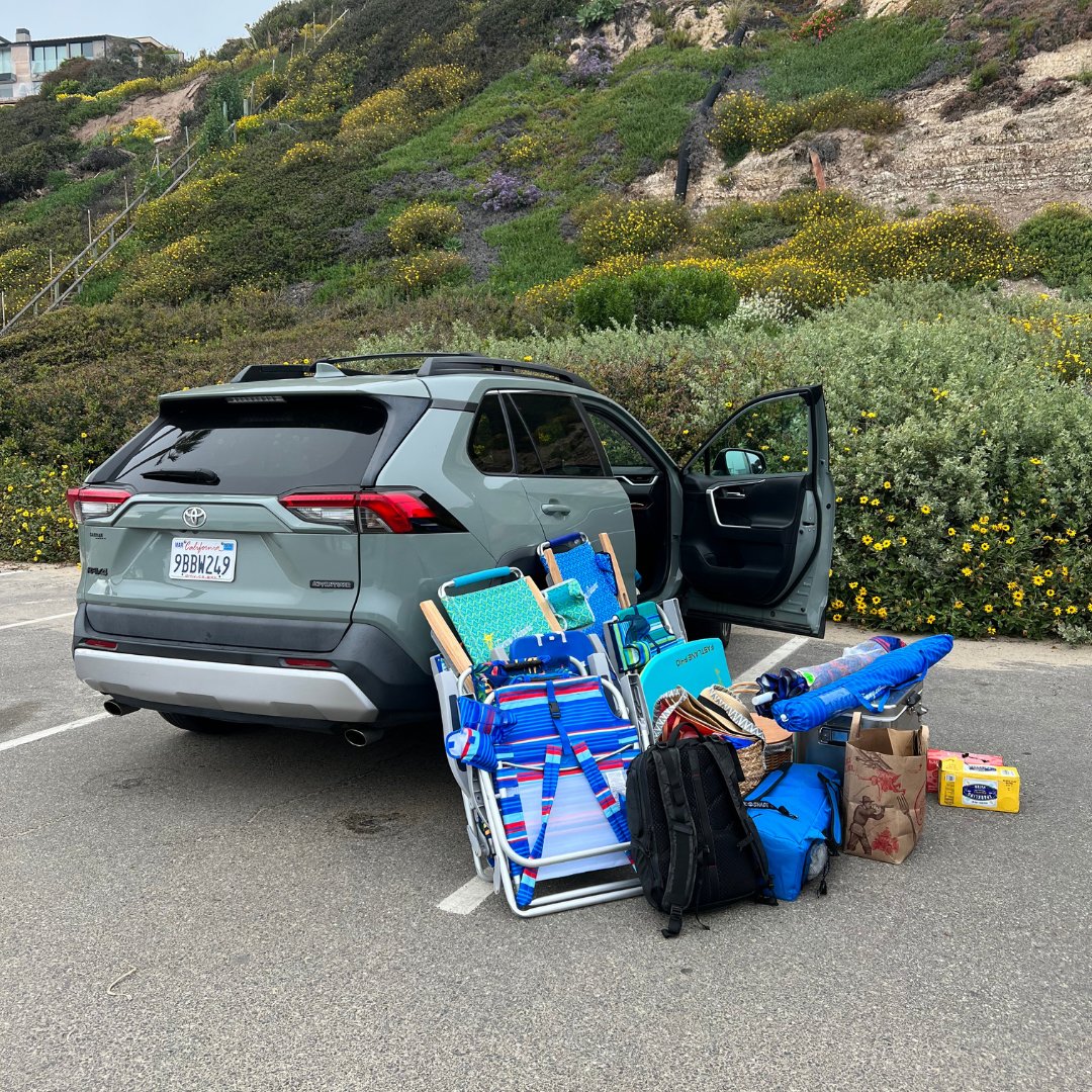 RioBrands's tweet image. It&apos;s Friday which means it&apos;s time to unwind and relax at the beach!!
bit.ly/42b96ND

#TGIF #Shelterlogic #Riobeach #Beachdays #Unwindandrelax