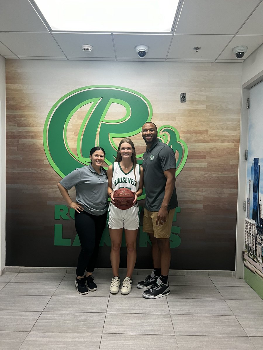 Aubrey Leonard (@aubreynleonard) on Twitter photo Thank you <a href="/CoachDeonT1/">Coach Deon Thomas</a> and <a href="/Coach_Aianna/">Aianna Wilson</a> for a great visit! It was great touring the campus and learning more about the program and school. Thank you for an awesome day! #golakers <a href="/RooseveltWBB/">Roosevelt Lakers Women’s Basketball</a> <a href="/WisImpact/">Wisconsin Impact</a> <a href="/LaconiaGirlsBB/">Laconia Girls Basketball</a> Thank you <a href="/CoachDeonT1/">Coach Deon Thomas</a> and <a href="/Coach_Aianna/">Aianna Wilson</a> for a great visit! It was great touring the campus and learning more about the program and school. Thank you for an awesome day! #golakers <a href="/RooseveltWBB/">Roosevelt Lakers Women’s Basketball</a> <a href="/WisImpact/">Wisconsin Impact</a> <a href="/LaconiaGirlsBB/">Laconia Girls Basketball</a>