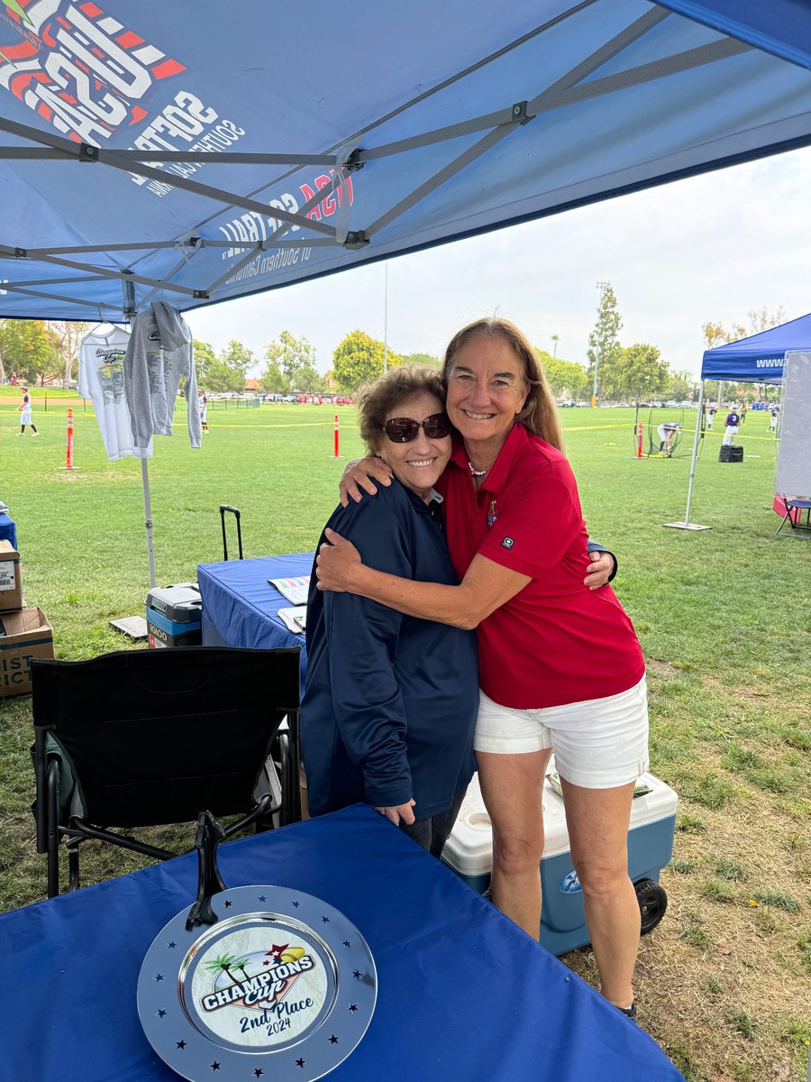 ChampCupElite's tweet photo. Mood bc we have more #ChampCupElite games today. 🎉

#softball #socal #fastpitch #USASoftball #USASoftballSoCal https://t.co/RsbVkNA0TW