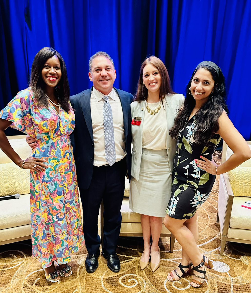 sia_bakerbarnes's tweet photo. Honored to speak at our @TheFlaBar Voluntary Bar Leadership Conference with President Roland Sanchez-Medina. Great to see everyone relaxed, re-energized and ready to work. #VBLC2024 #MakeASplash💦☀️@FlaBarYLD https://t.co/1LC2nCb33e