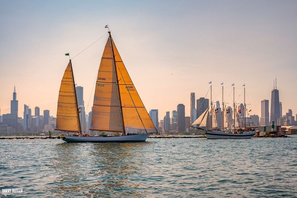 Race To Mackinac vs Race To the Dock.   Today in Chicago on Lake Michigan.  #weather #news #chicago #ilwx #cycrtm