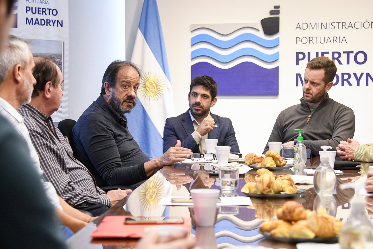 Martin Ebene tweet media