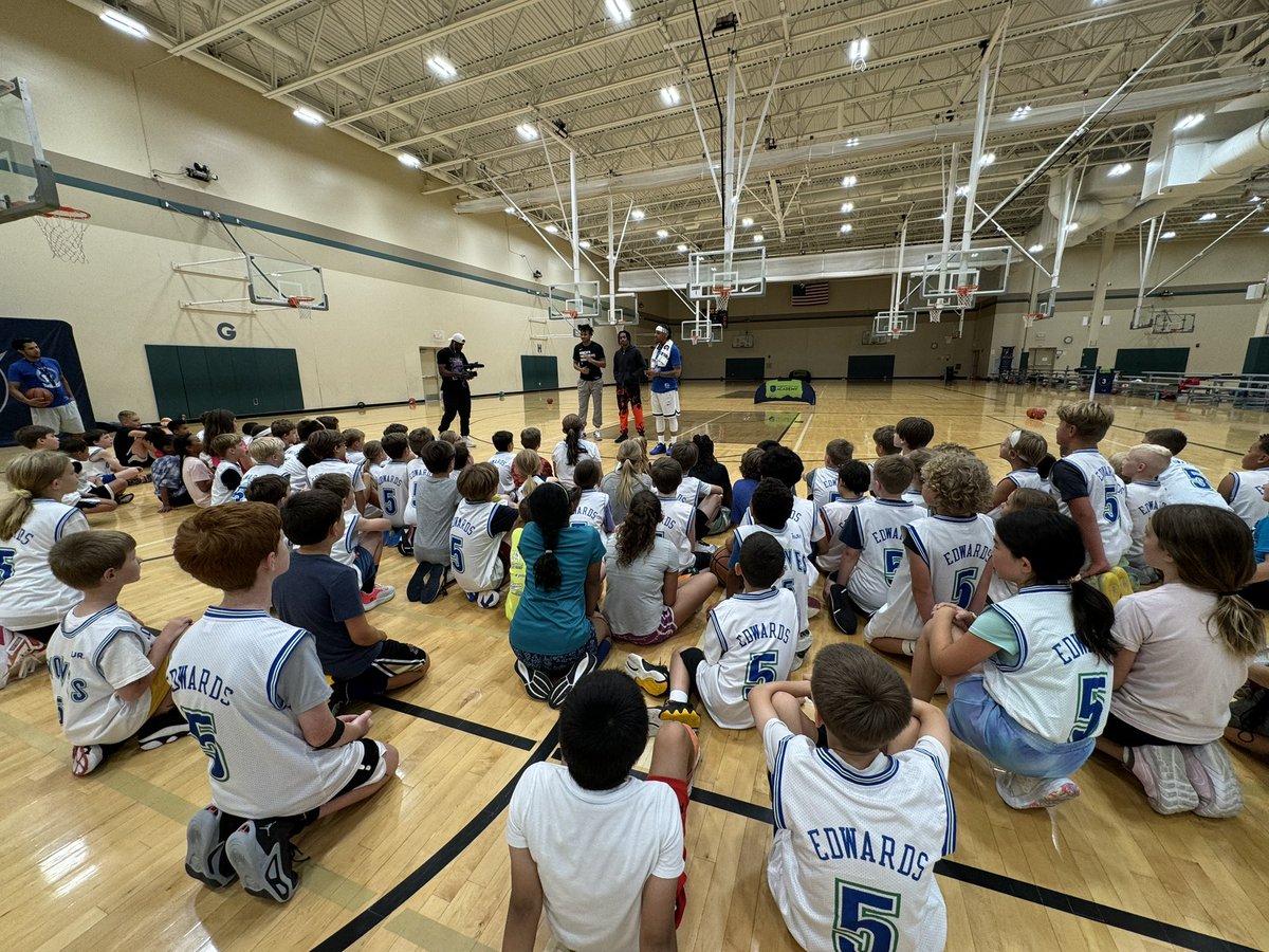 Maple Grove y’all were awesome!! A full week of learning, hooping, and having fun! Huge thanks again to our newest members of the pack for stopping by and making this weekend unforgettable! 🐺🏀