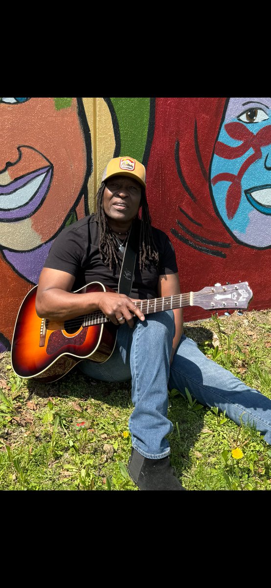 1Traceyblake's tweet photo. Behind the scenes of the filming of “The Borderline Song” for my new “Standing In Line” LP.  Please let me know your thoughts on the border crisis. 
#theborder #usborder #southernborder #

@CountryMusic @visitmusiccity  @twincities_live  @PaisleyPark  @CMT https://t.co/tGsfXRd3Q5