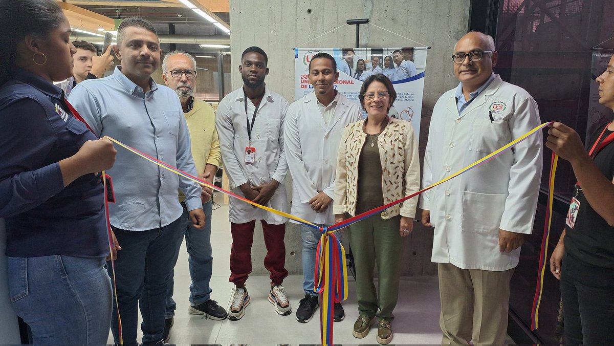 #Universidad|| Inauguran Centro de Formación de Innovación Tecnológica para Estudiantes Universitarios 

Ver más detalles 👉 acortar.link/xMXYPS

<a href="/NicolasMaduro/">Nicolás Maduro</a> <a href="/sandraoblitasr/">Sandra Oblitas Ruzza</a> <a href="/AlvaradoC_Salud/">Carlos Alvarado</a>