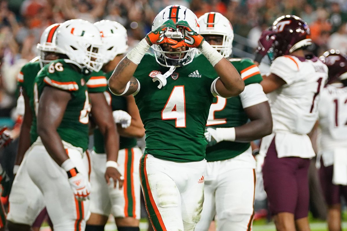 Blessed to receive my first P4 offer from the University of Miami <a href="/Kevin_Beard9/">kevin beard</a> <a href="/CanesFootball/">Miami Hurricanes Football</a> <a href="/AllenTrieu/">Allen Trieu</a> <a href="/GregSmithRivals/">Greg Smith</a> <a href="/CoachJMiracle/">Josh Miracle</a>