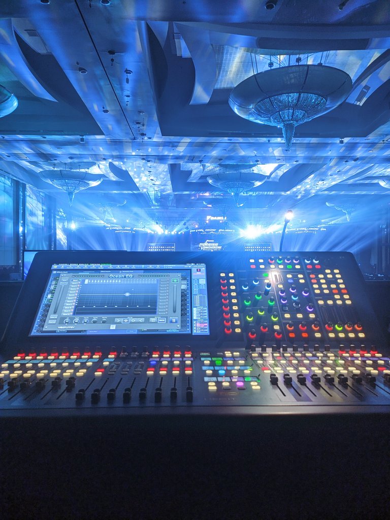 Matching Blue... <a href="/MIDASconsoles/">MIDAS Consoles</a>