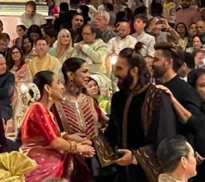 Patty and Minni meet again ☺🥺

#HrithikRoshan #DeepikaPadukone #AnantwedsRadhika #anantambaniwedding