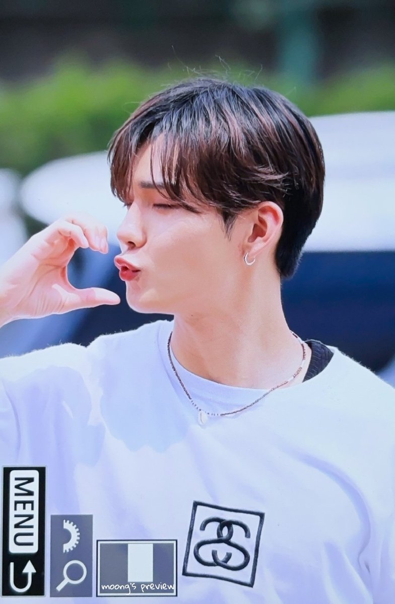 moongs_0226's tweet photo. 240713 음중 미팬 pre.

귀여워 진쨔ㅜㅜㅜㅜ💛

#CIX #씨아이엑스 #승훈 #SEUNGHUN
#BDU #비디유
#to_my_beloved_star https://t.co/RsjphVLZqu
