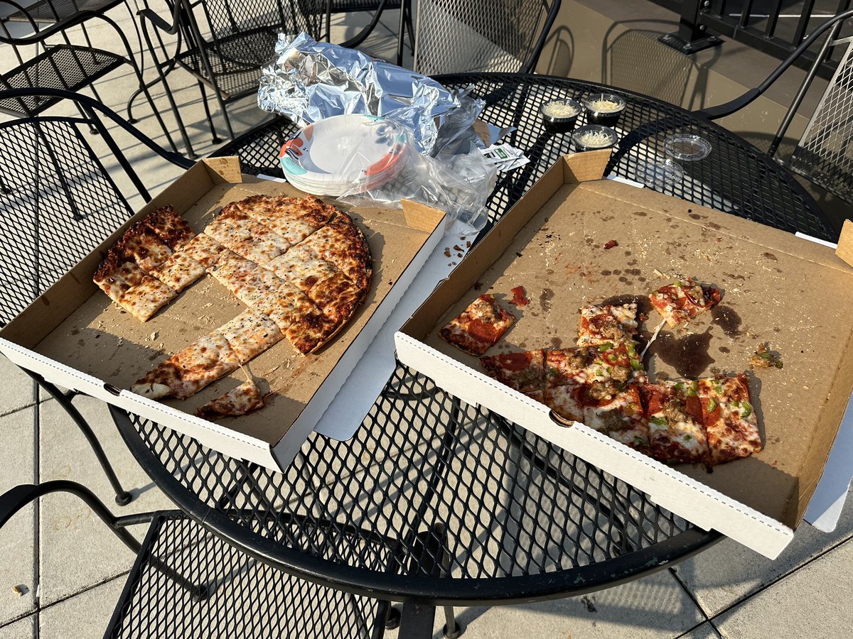 GCC_AMBUCS's tweet photo. 13 Ambucs shared conversation, laughs, and fun tonight from the rooftop of @Barrelhouse34 in downtown Champaign. Oh yeah…and pizza and drinks! 

If you want to join this fun, contact any member. We’d love to have you! #WeHaveFun #AmbucsRock #ComeJoinUs https://t.co/pYVrFnLDjU