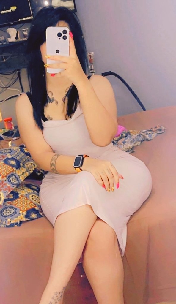 KAljadyn's tweet photo. انا اسمي شذا الغامدي مطلقه بدون اولاد 
موضفه اداريه مرتاحه مادين 
عمري ٣٨ ساكنه الرياض في الشمال طلبي زواج مسيار علا بيتي بشرط عمره فوق سن٢٧
اتواصل واتس 0538049345 
#هتان_السيف https://t.co/pbpwTt4uP2