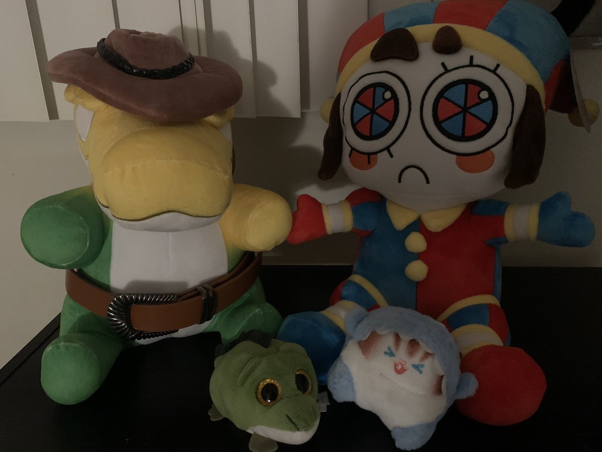 CrawlyCriiter's tweet photo. Raising their kids together <3
#tadc #TheAmazingDigitalCircus #Tadcfunnygummy #funnygumm #pomnixgummigoo https://t.co/cqYLFdHn9q