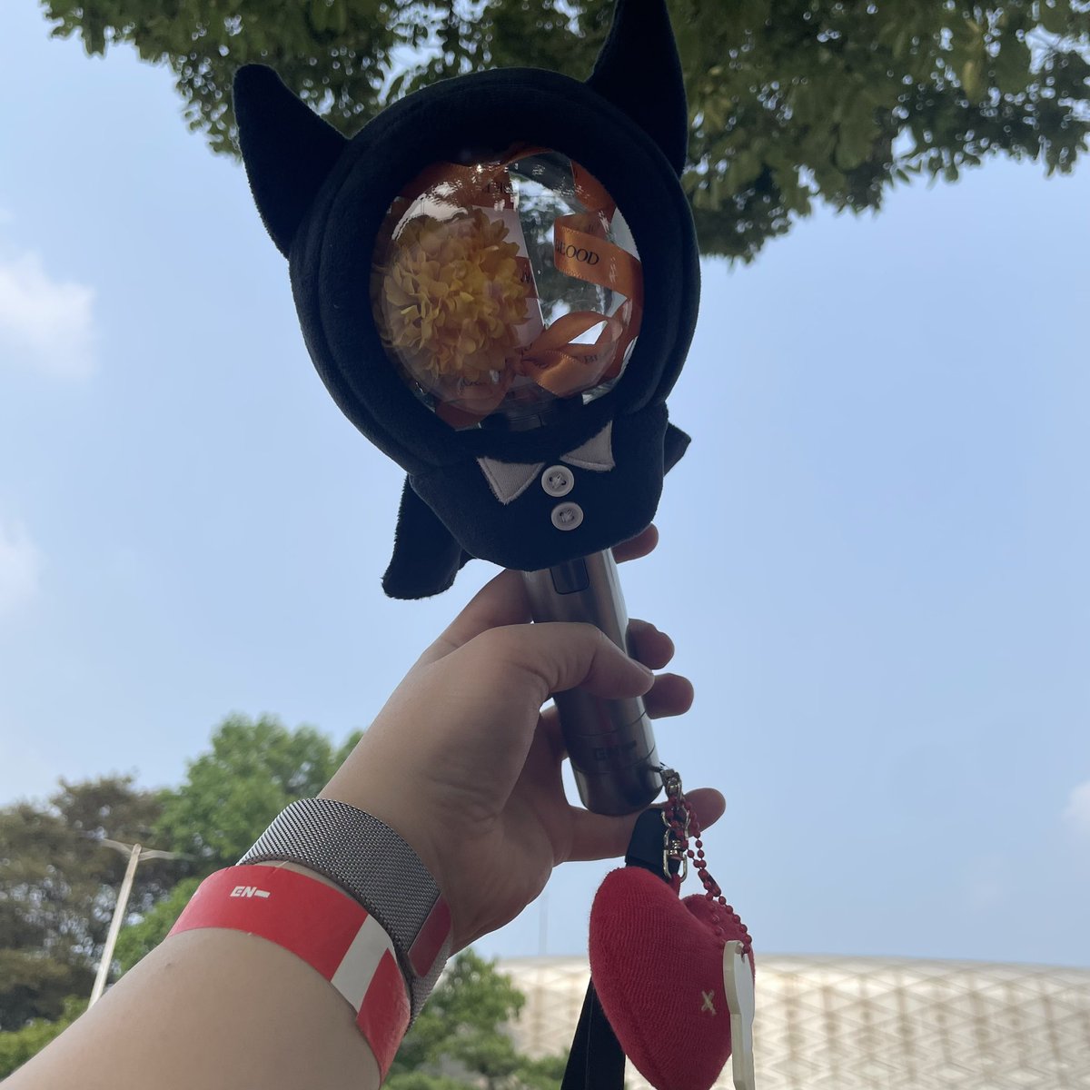 Ba_O__'s tweet photo. 20240712
엔하이픈 로맨스 언톨드 쇼케이스 
좌석도 나름 잘 뽑았고, 정규 2집 노래도 다 좋고. 굿즈도 알차고, 무엇보다 컨셉이 너무 맘에 들어서 포카가 참 맘에들었던,,,쇼케… 엔하이픈 쇼케는 항상 콘서트 같아서 좀 벅차게 함. 즐거웠다. 정규2집대박나길🍀 https://t.co/XsSFRoZarp