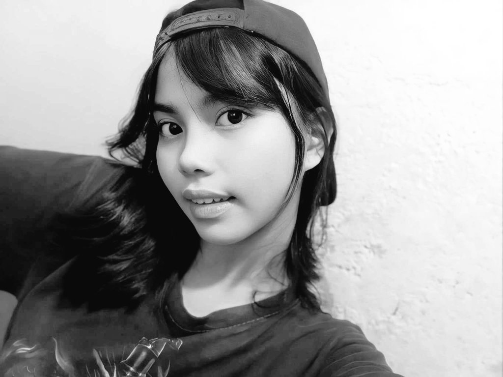 clsthyn_dh's tweet photo. uhm..macolet?

#BloomSelfieDay #BSD https://t.co/9kPIIHocPC