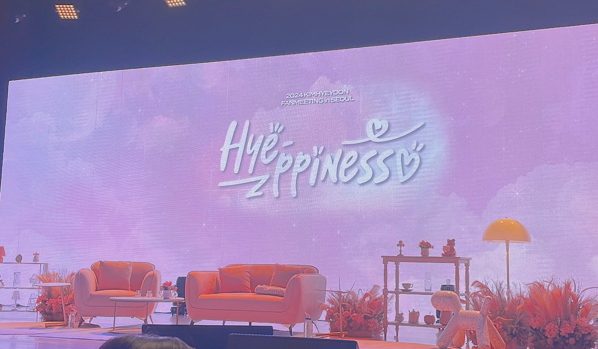 noranmailbox's tweet photo. 드뎌ㅠㅠ 팬미팅이다🎀🌸💖

#김혜윤 #KimHyeYoon #HyeppinessinSeoul #Hyeppiness https://t.co/nirTuEqMHA