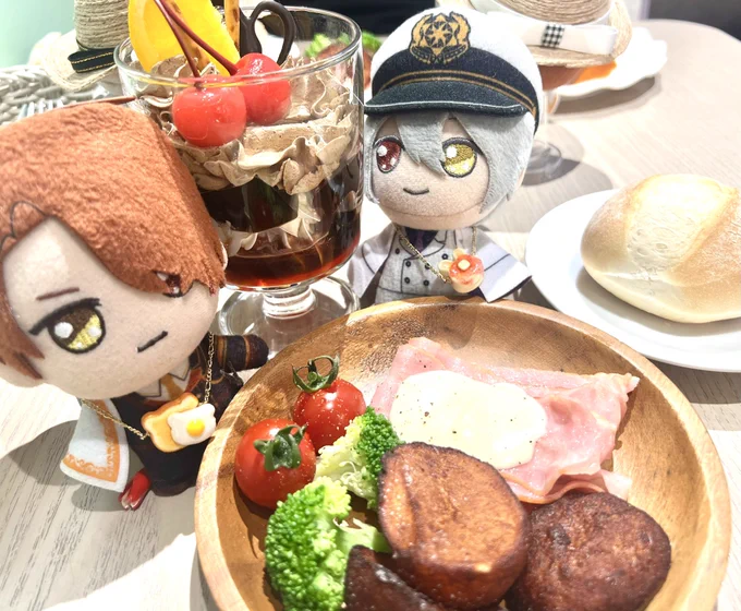 パフェガン見のオエぬい  #colycafe