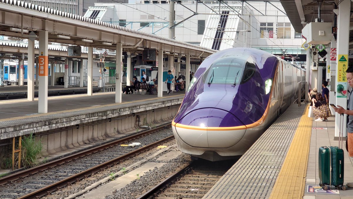 km_jetta's tweet photo. #山形新幹線 上り #144M は #E8系 による運行でした。 https://t.co/4aVbOYNhJk