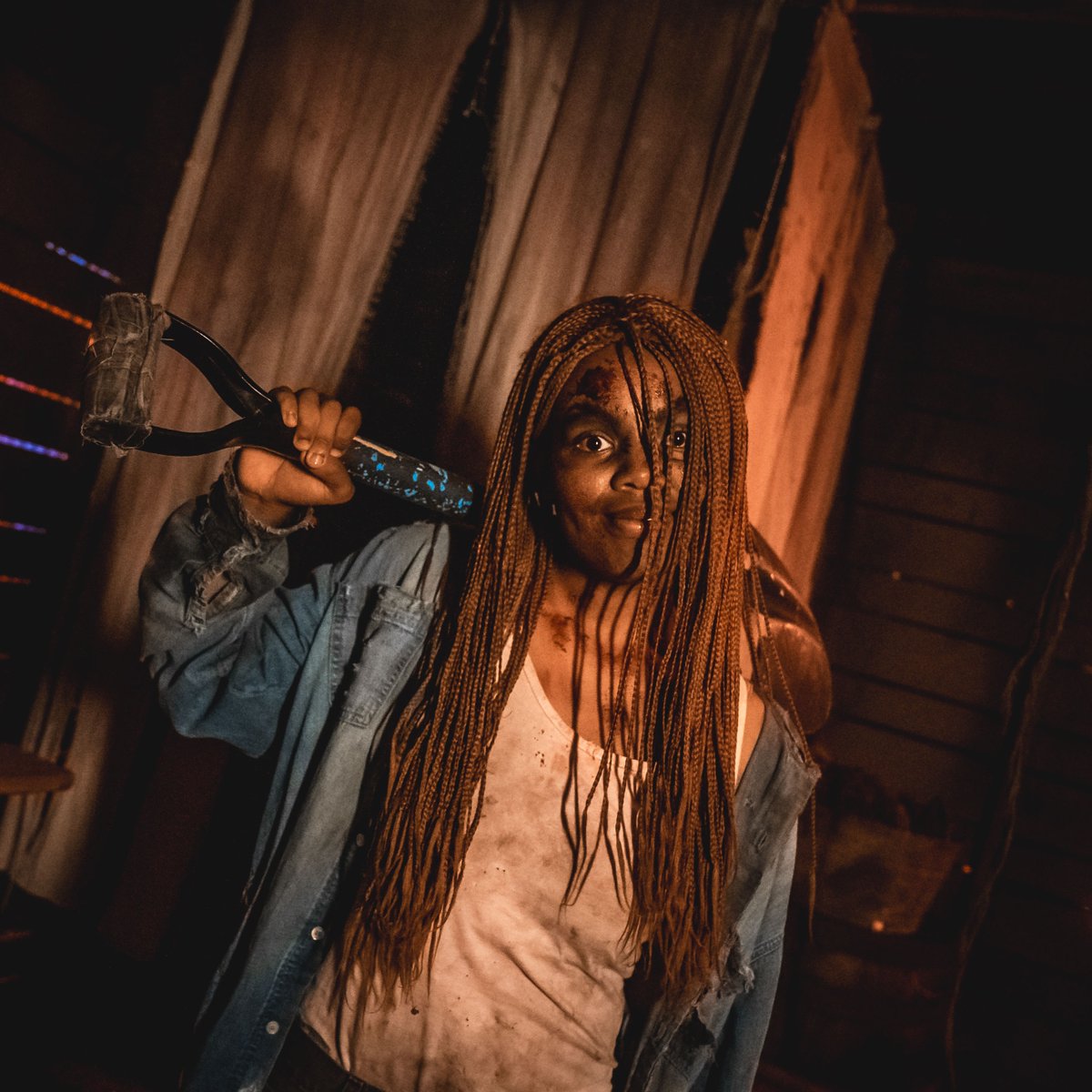 howloscreamsd's tweet photo. Looking for a job you'll really "dig"? More audition dates have been added to join this year's cast of terrifyingly talented scare-actors for Howl-O-Scream!

Learn more at https://t.co/4joiaOpwTd https://t.co/Ky94dyjWpI