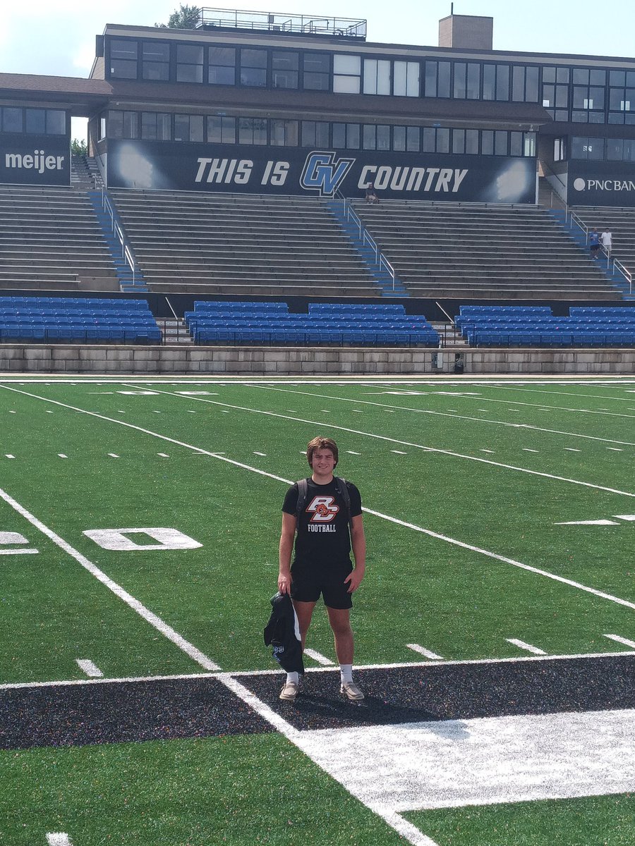 Had a great day at GVSU today! Made the finals in both short and long snaps!
Thank you <a href="/CoachStuddGV/">Coach Studd</a> for putting on such a great Camp!
⚓️🆙
<a href="/CoachJArnold4/">Coach Jinks Arnold</a>