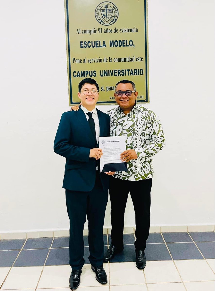 RobertoPootV's tweet photo. Felicidades a todos los abogados en su día, en especial al abogado de mi familia, orgulloso de mi sobrino Ángel.

#DiaDelAbogado2024
 @WayneCachon https://t.co/gzEk65m5lo