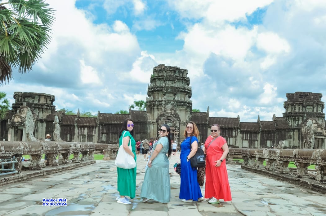 TravelAree's tweet photo. Experiencing the Best of Vietnam, Cambodia, and Thailand

#Vietnam #Cambodia #Thailand #TriCityAdventure
#VietCambodiaThailand #WondersOfIndochina #HeartOfSoutheastAsia https://t.co/4XgPDQMIhJ