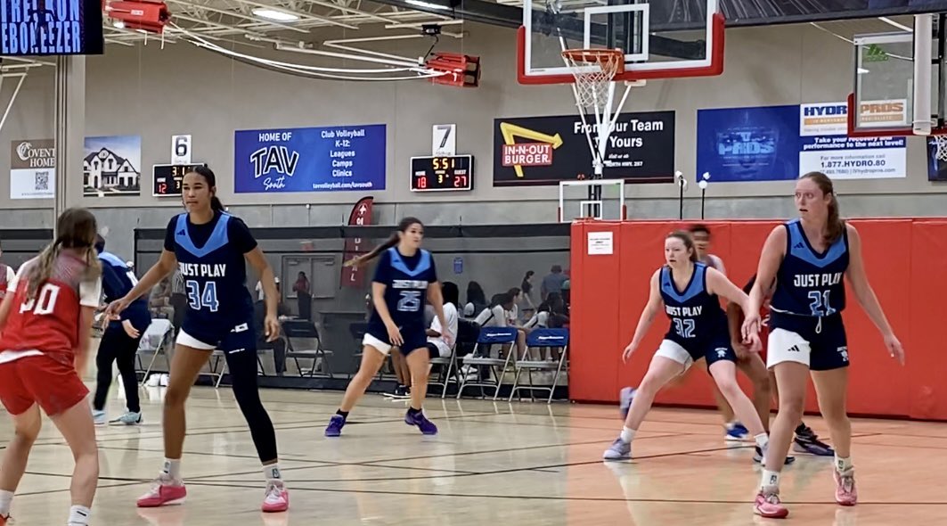 TracyHart713's tweet photo. Great first game at Super 64 for our Just Play United 17U ladies! Kara with 23pts/19rb. 
Keep it going girls!🏀 @AauUnited @JPSElite @RoyHart3 @2025Kara https://t.co/uFXr45C7ot