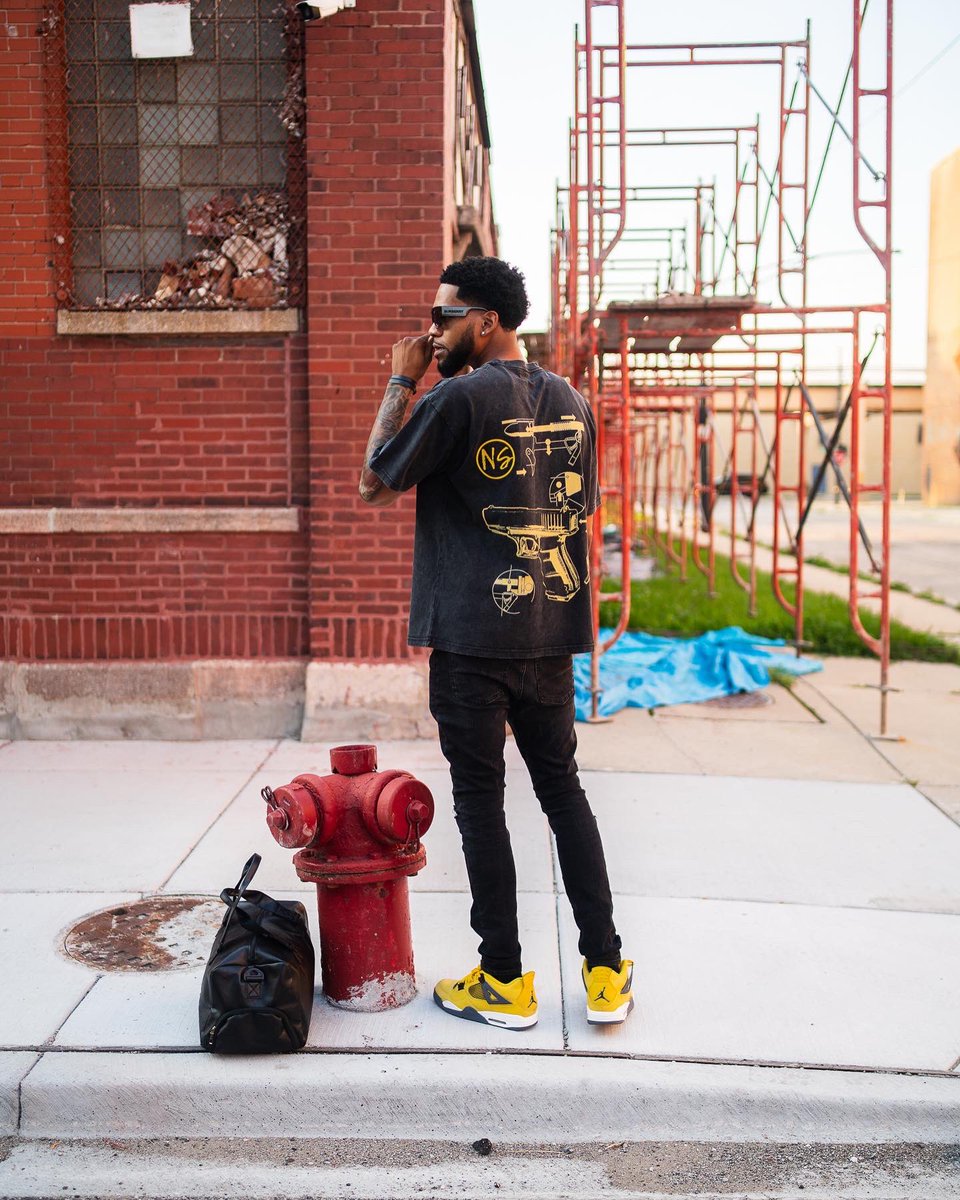 NoStylistJp's tweet photo. Duck off focused on a Check🕷️ https://t.co/LV9wLd5xKX