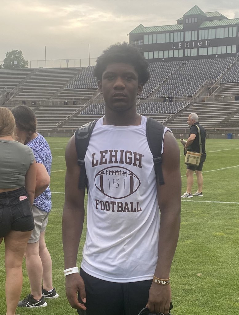 5kmil's tweet photo. Had a great time at the @LehighFootball prospect camp, competed and learned a lot.  (no footage of one on ones) @CoachKeeonShaw @CoachWarren1911
@CoachMorita @AW_VikingsFB @PRZPAvic
@EdOBrienCFB @CoachGoettner https://t.co/R8bAHn2b7u