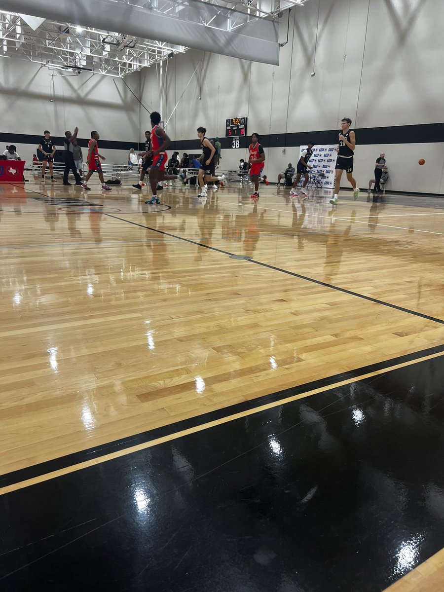 L.D. Bell Basketball tweet media