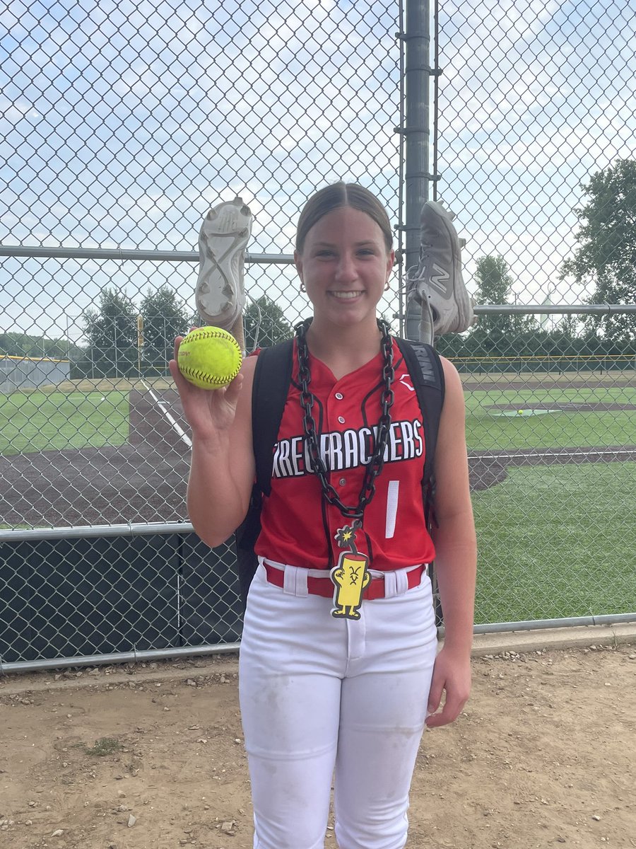 Congrats to <a href="/Brooklyncook27/">Brooklyn cook</a> for hitting her first bomb 💣 of the season at World Series today. Keep it up! 💪🧨🥎