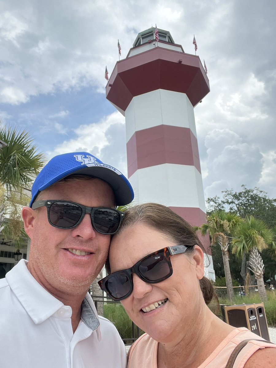 cali_cal2's tweet photo. Had a great time with my girl in HHI. Got to spend time with her Amy Dahl and we had our first vaca alone in years! Love you Heather Atkinson Givens! https://t.co/C6eFiUQecQ